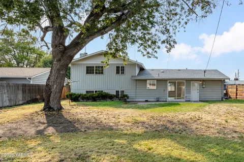$365,000 | 1203 South 29th Avenue, Yakima, WA 98902