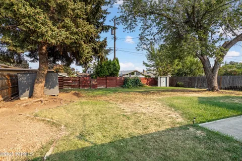 $365,000 | 1203 South 29th Avenue, Yakima, WA 98902