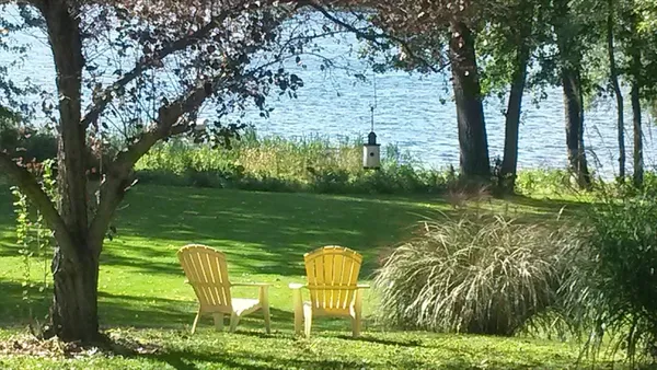 $1,950 | 30 Canal Street, Unit 2, South Hadley, MA 01075