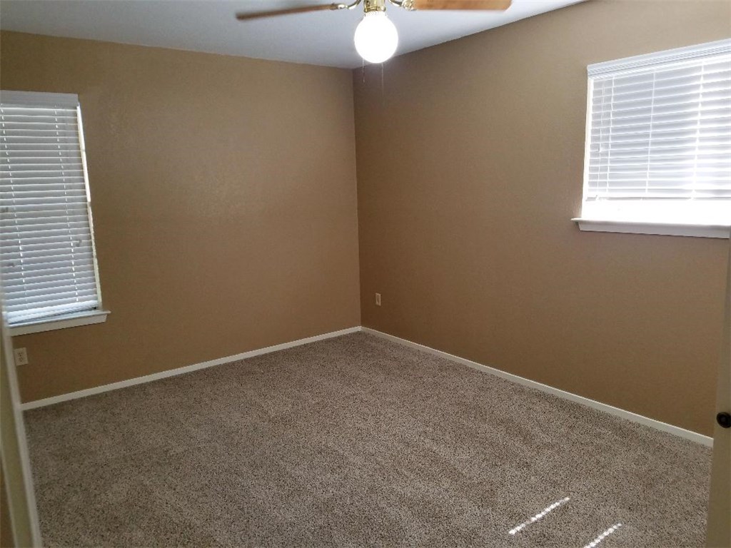 11912 Stout Oak Trail Austin, TX 78750 - Photo 17 of 29