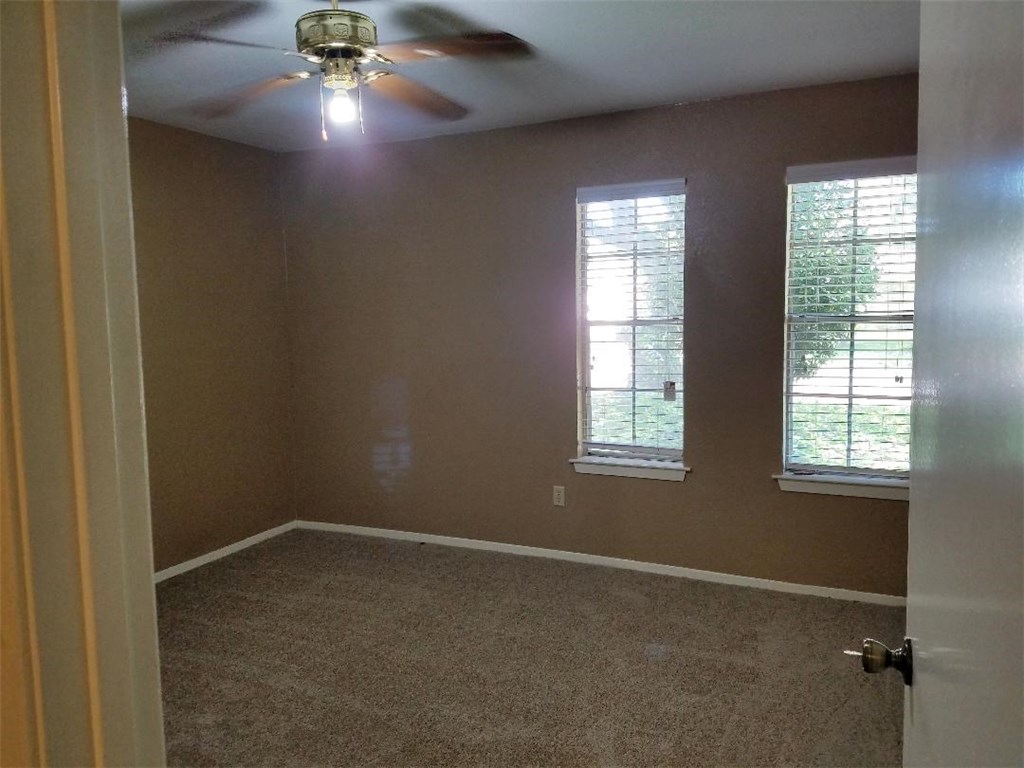 11912 Stout Oak Trail Austin, TX 78750 - Photo 18 of 29