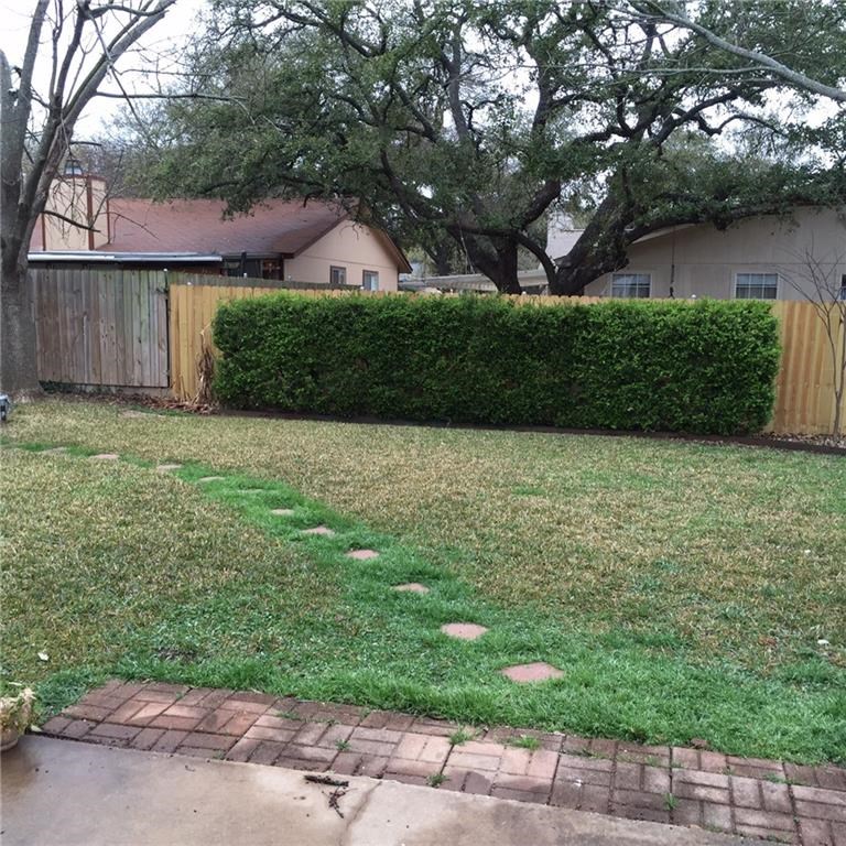 11912 Stout Oak Trail Austin, TX 78750 - Photo 28 of 29