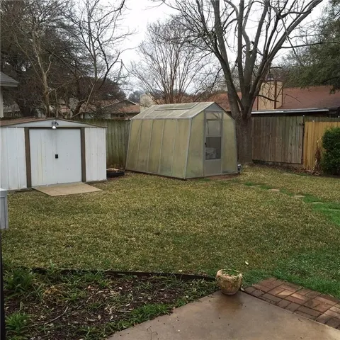 $1,975 | 11912 Stout Oak Trail, Austin, TX 78750