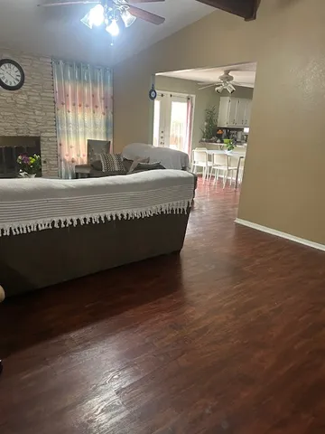 $1,975 | 11912 Stout Oak Trail, Austin, TX 78750