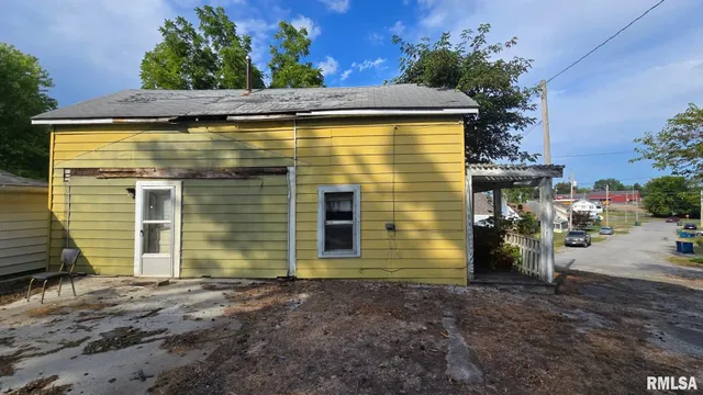 $60,000 | 215 West Vienna Street, Anna, IL 62906