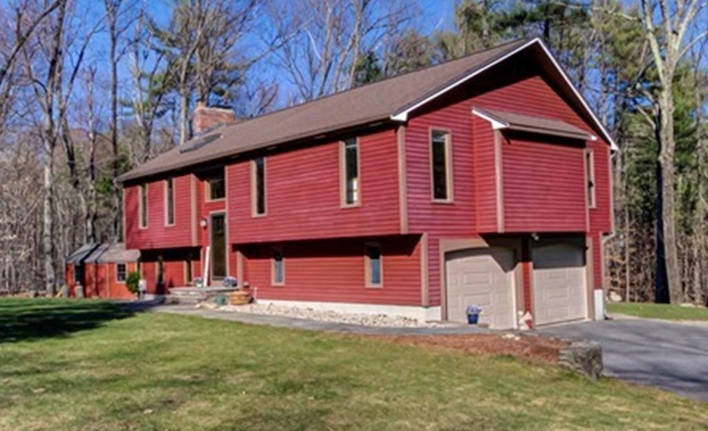 1 Castle Hill Road Hopkinton, MA 01748 - Photo 1 of 42 Gallery Image 1