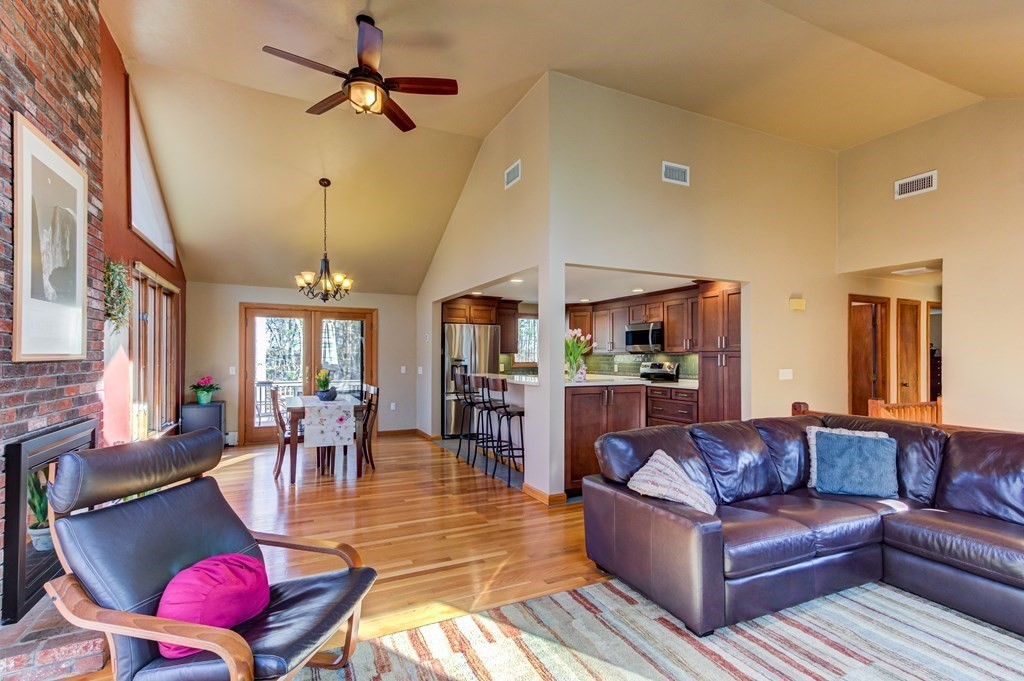 1 Castle Hill Road Hopkinton, MA 01748 - Photo 6 of 42 Gallery Image 6
