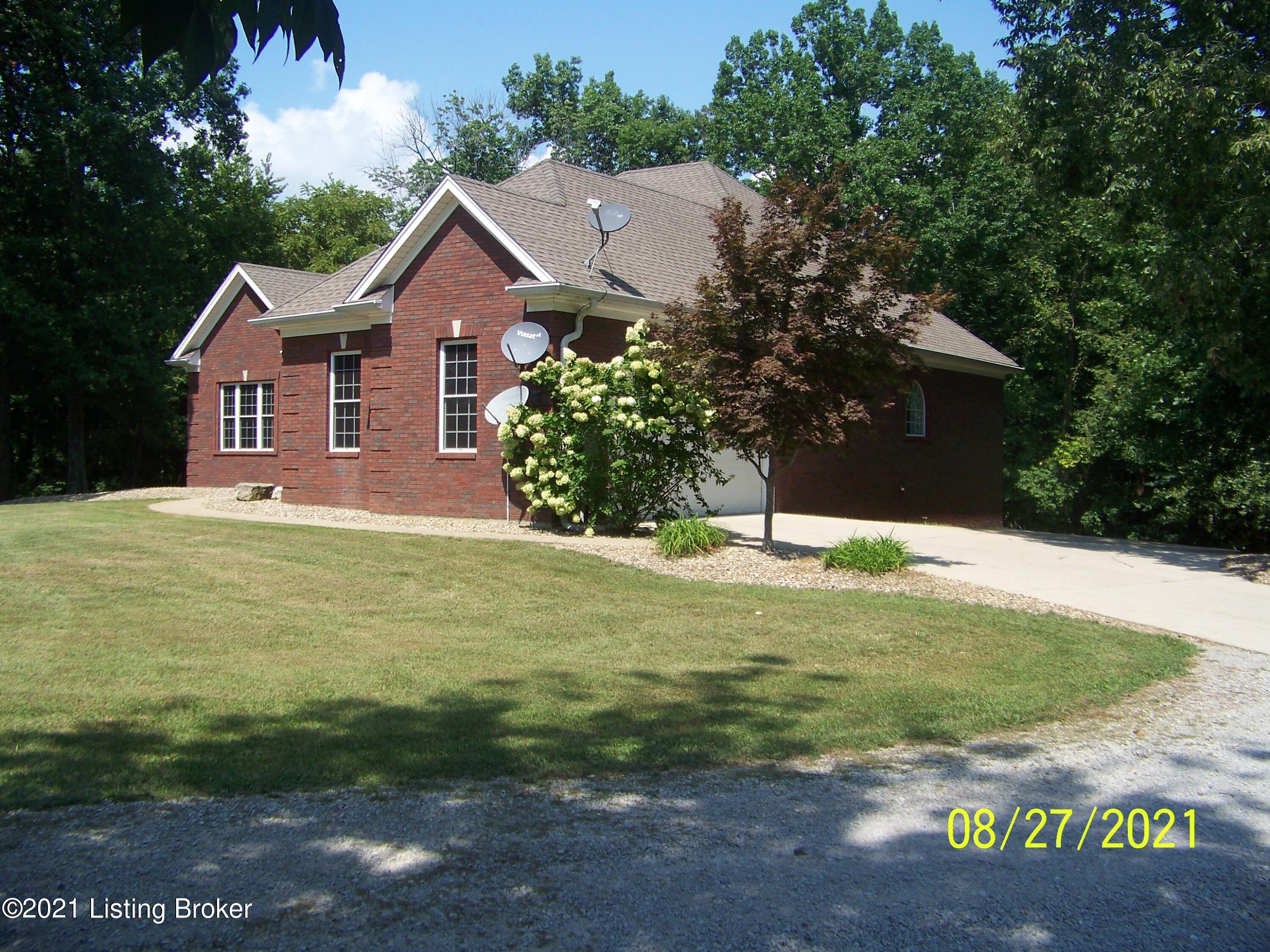 13717 Buttermilk Ridge Road Louisville, KY 40299 - Photo 8 of 49 100_1854