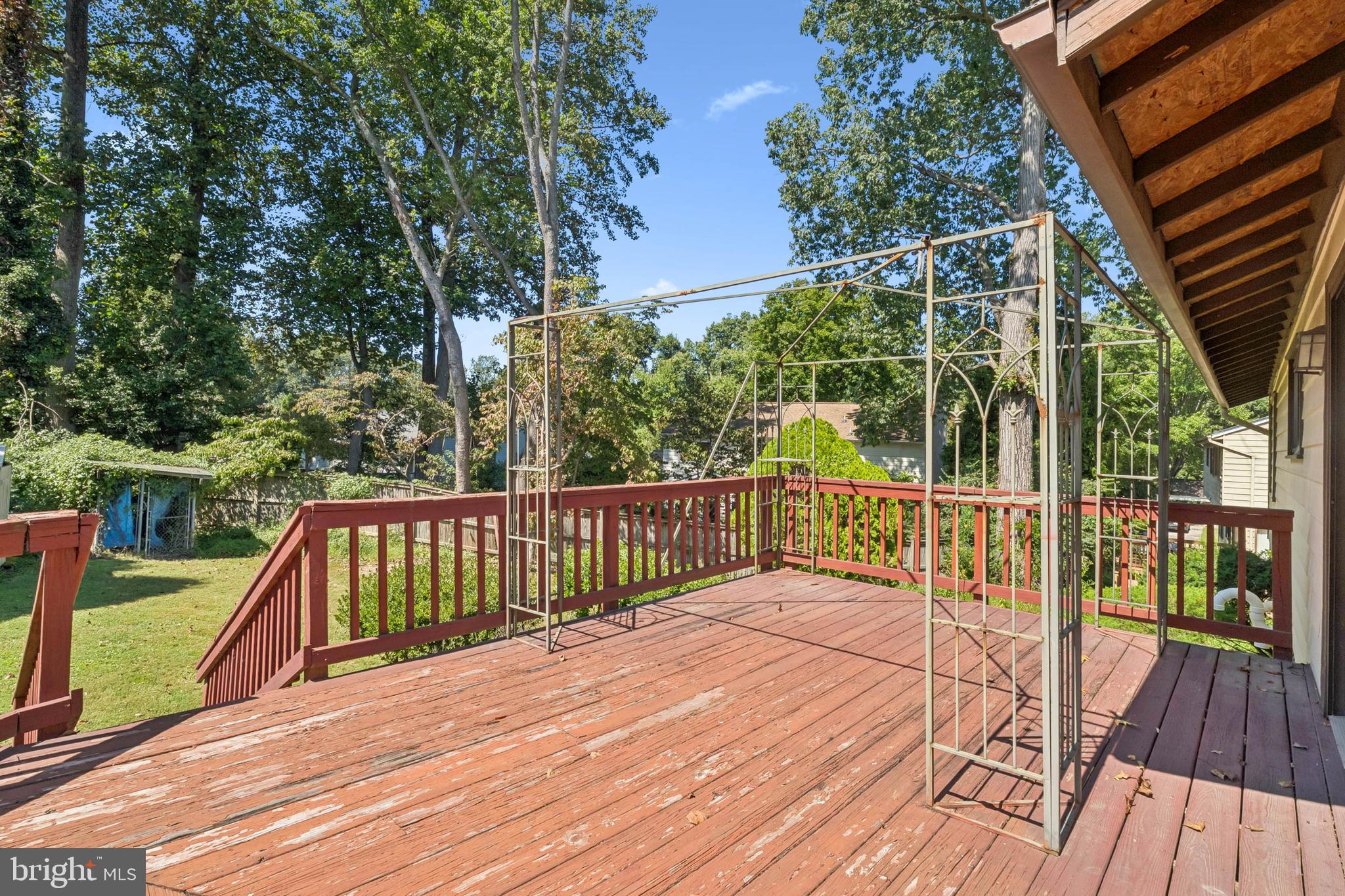 2146 Woodford Road Vienna, VA 22182 - Photo 24 of 25