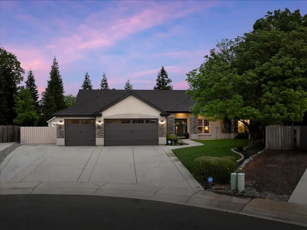 $899,900 | 3647 Laver Court, Redding, CA 96002