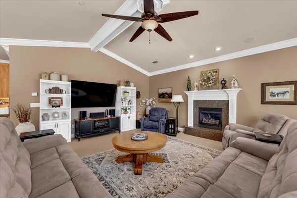 $899,900 | 3647 Laver Court, Redding, CA 96002