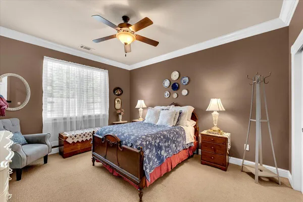 $899,900 | 3647 Laver Court, Redding, CA 96002