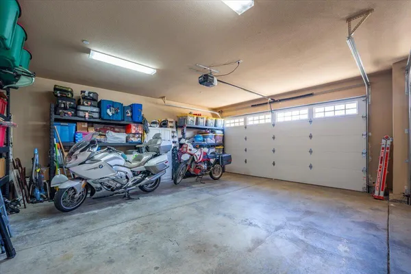 $899,900 | 3647 Laver Court, Redding, CA 96002