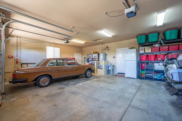 $899,900 | 3647 Laver Court, Redding, CA 96002