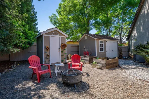 $899,900 | 3647 Laver Court, Redding, CA 96002