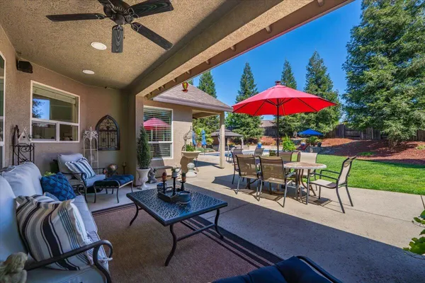 $899,900 | 3647 Laver Court, Redding, CA 96002