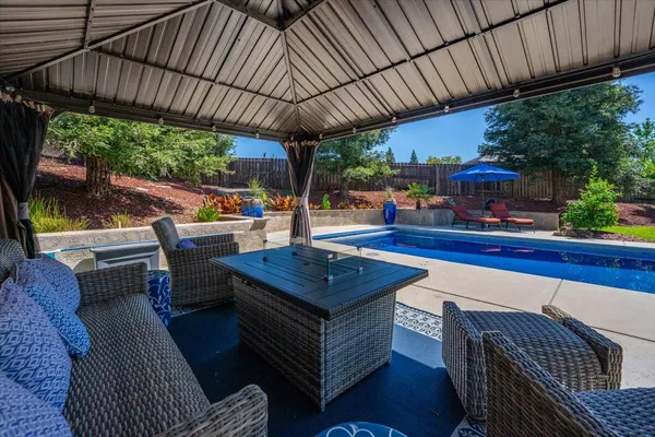 $899,900 | 3647 Laver Court, Redding, CA 96002