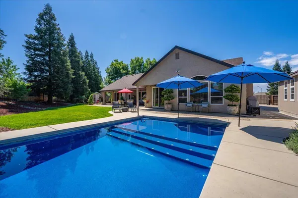 $899,900 | 3647 Laver Court, Redding, CA 96002