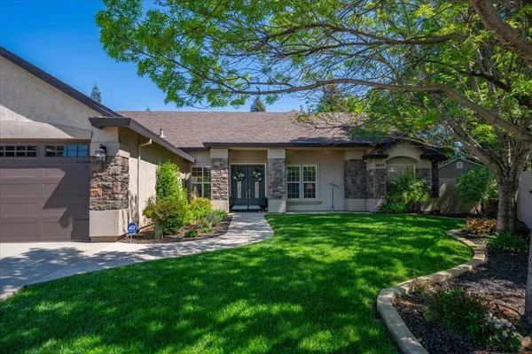 $899,900 | 3647 Laver Court, Redding, CA 96002