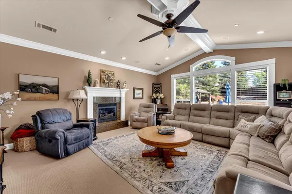 $899,900 | 3647 Laver Court, Redding, CA 96002