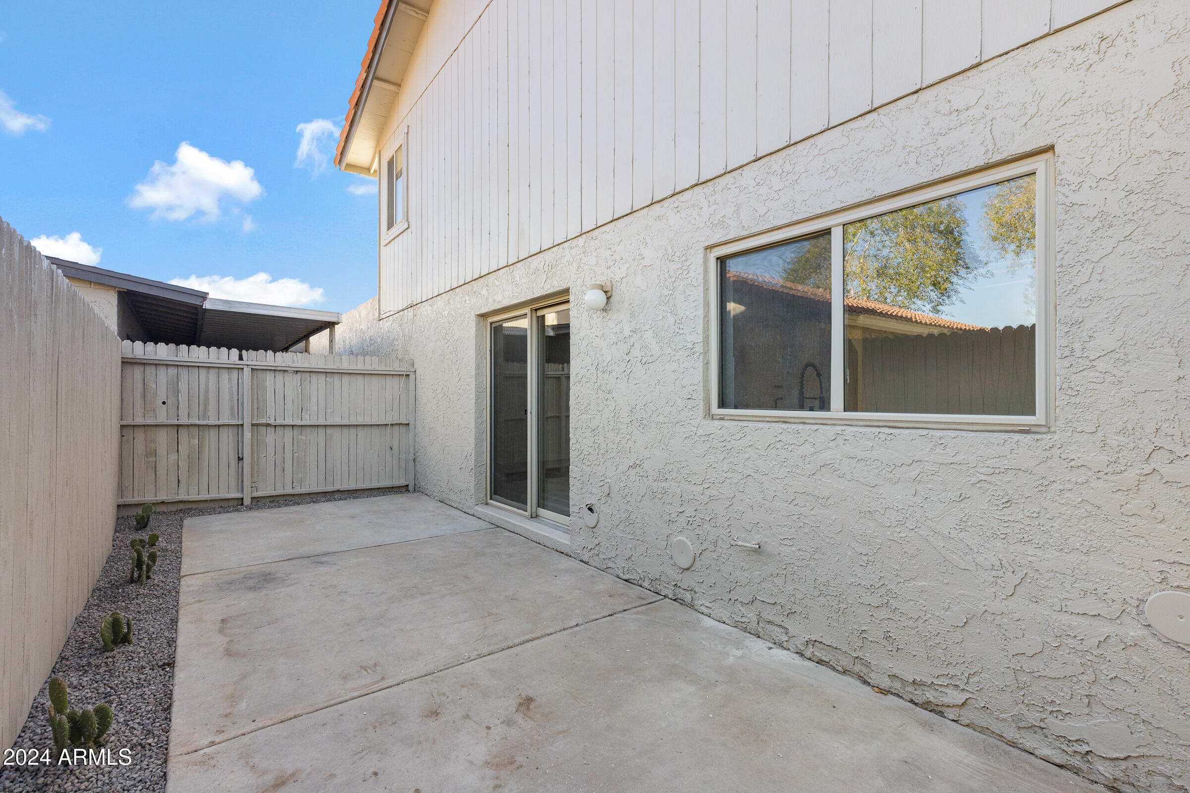 2435 West Greenway Road, Unit 2 Phoenix, AZ 85023 - Photo 31 of 37 2435 W Greenway Rd #2-31