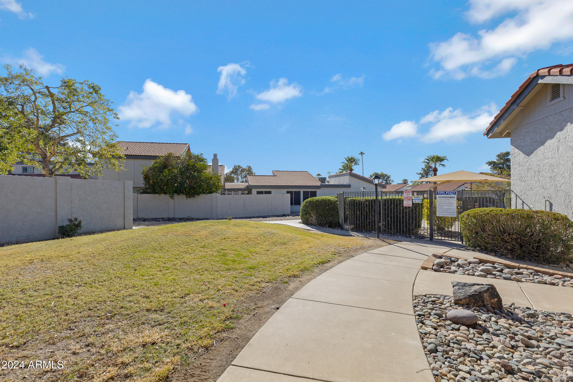 2435 West Greenway Road, Unit 2 Phoenix, AZ 85023 - Photo 34 of 37 2435 W Greenway Rd #2-34