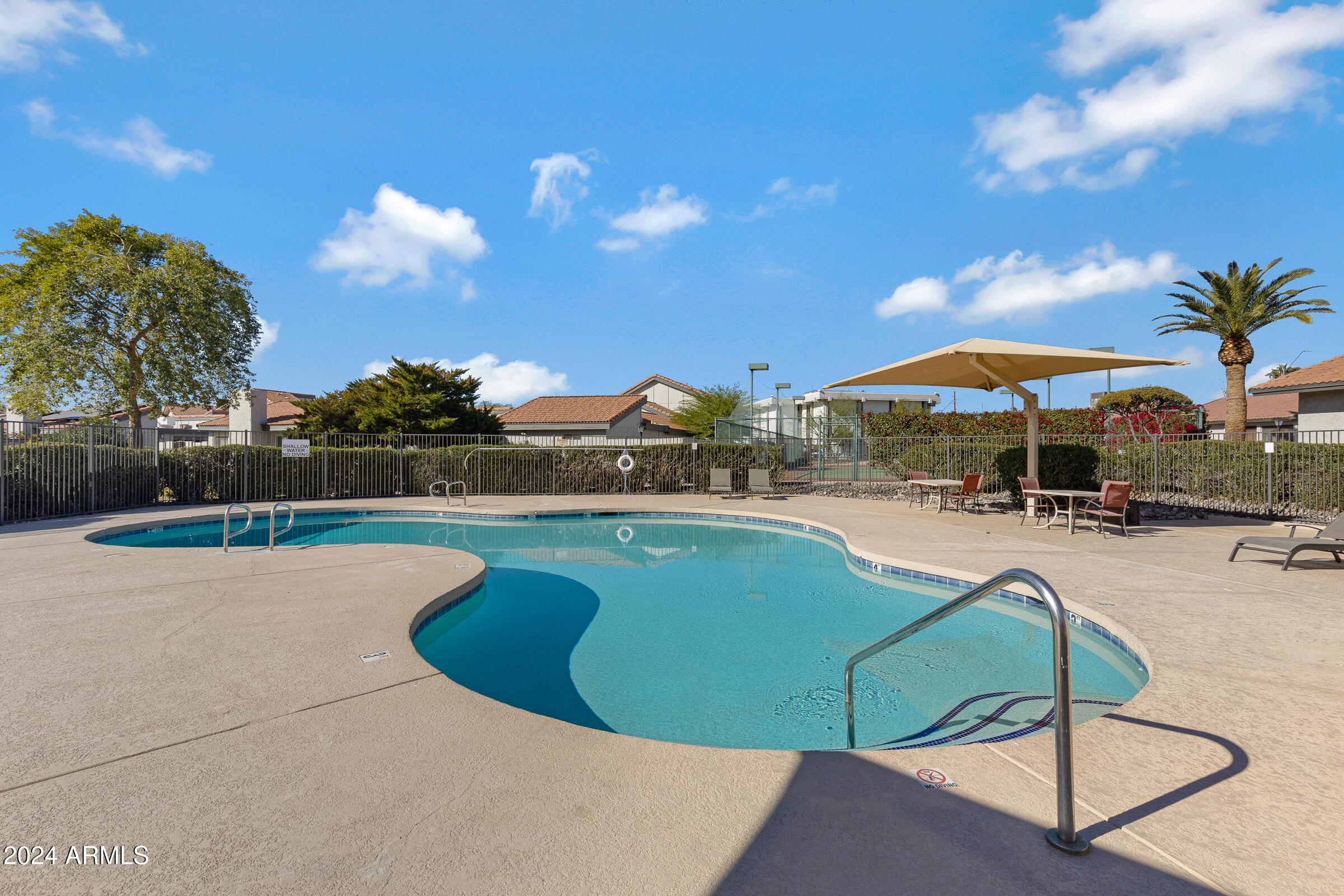 2435 West Greenway Road, Unit 2 Phoenix, AZ 85023 - Photo 35 of 37 2435 W Greenway Rd #2-35