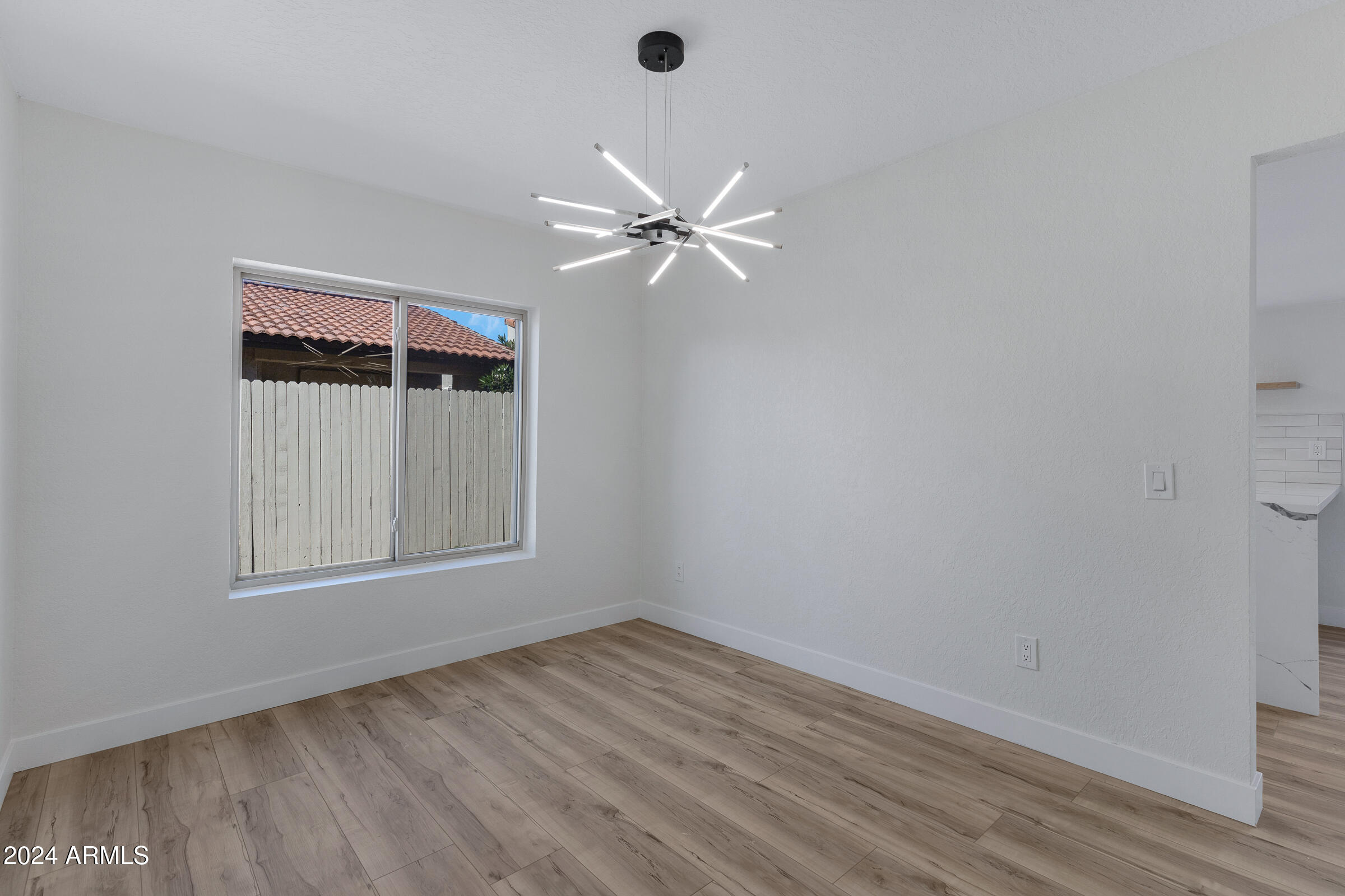 2435 West Greenway Road, Unit 2 Phoenix, AZ 85023 - Photo 6 of 37 2435 W Greenway Rd #2-6