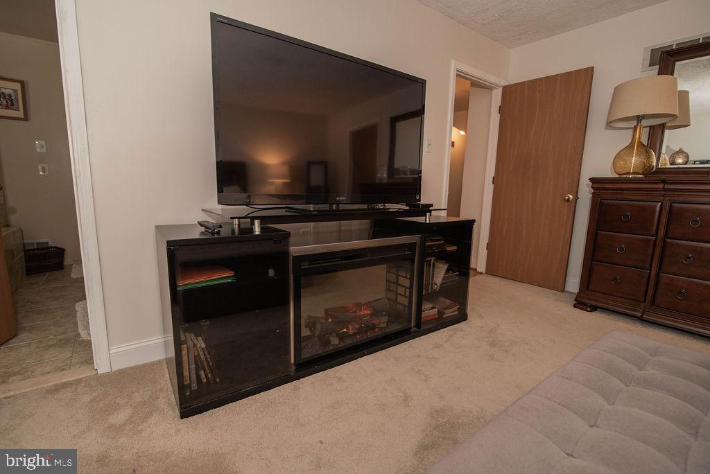 7749 Mellon Road Wyncote, PA 19095 - Photo 39 of 53 Good size bedrooms