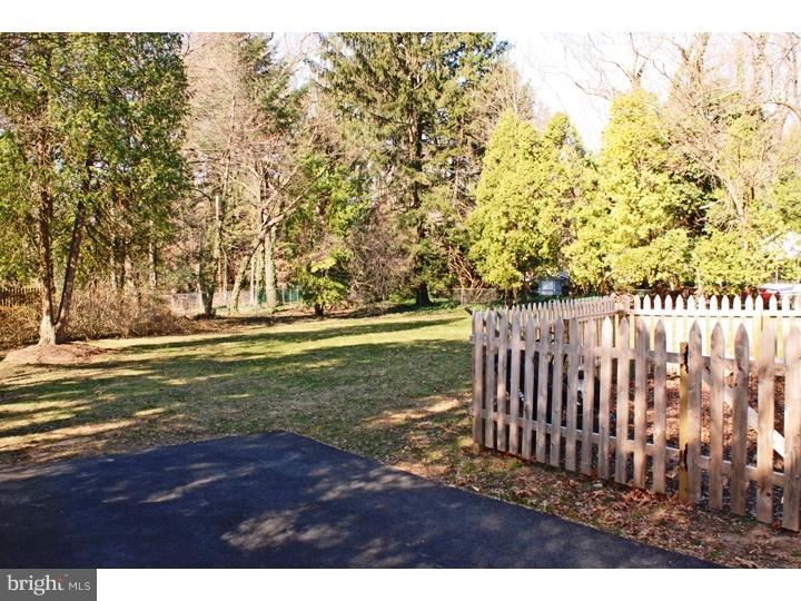 795 River Road Yardley, PA 19067 - Photo 20 of 24 Exterior Back