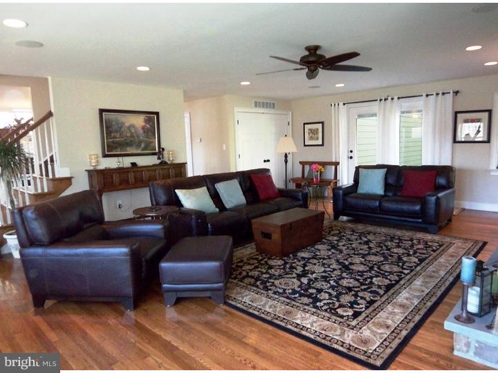 795 River Road Yardley, PA 19067 - Photo 9 of 24 Great Room