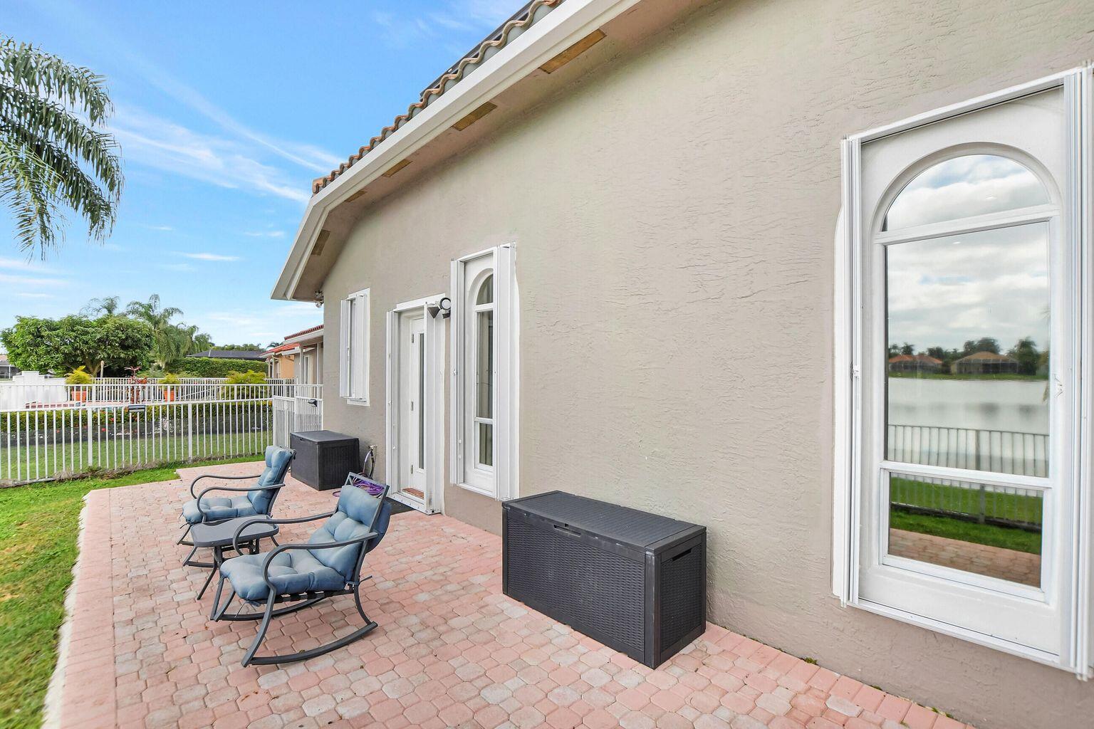 12364 Clearfalls Drive Boca Raton, FL 33428 - Photo 14 of 32 OUTSIDE