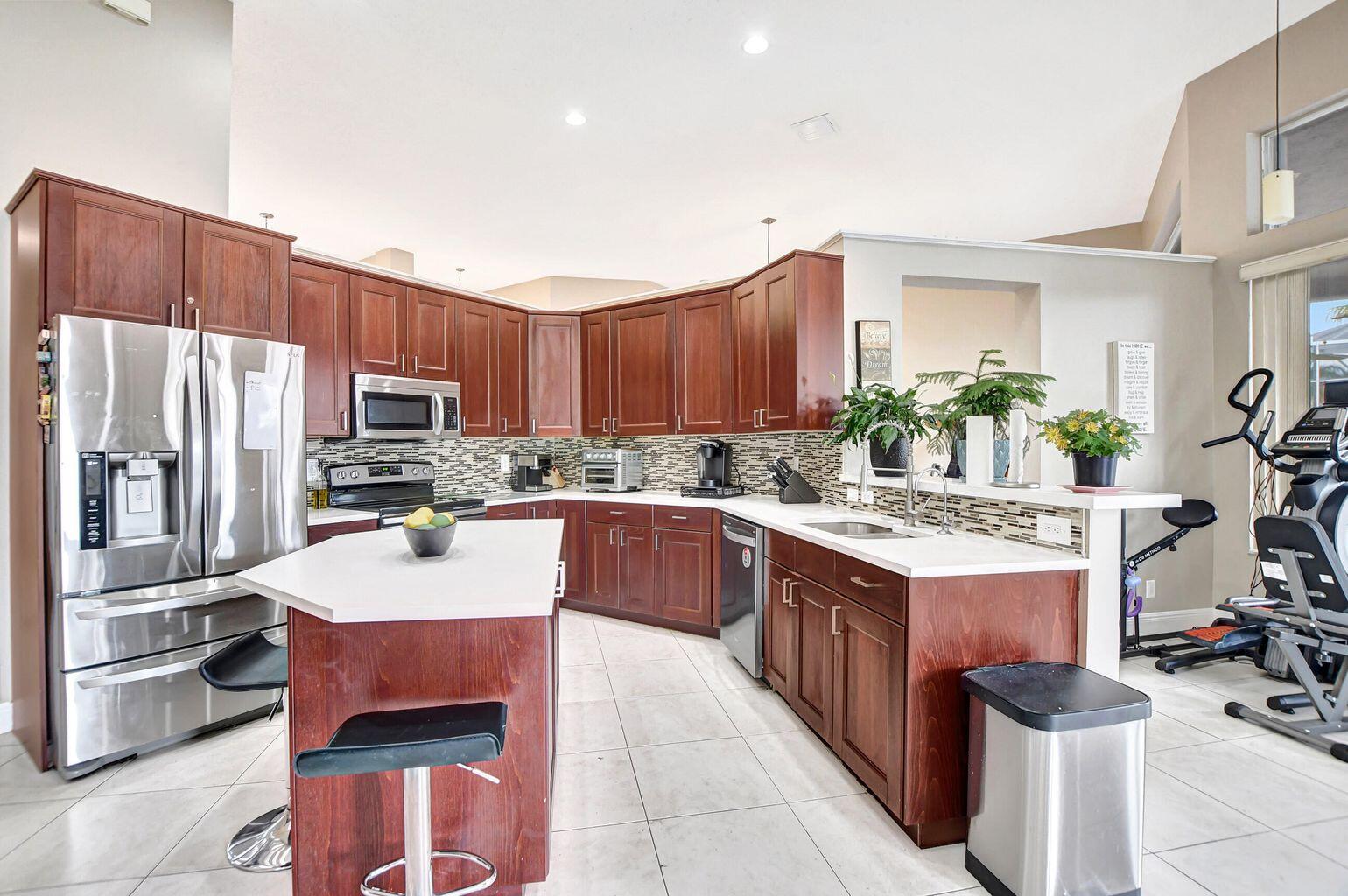 12364 Clearfalls Drive Boca Raton, FL 33428 - Photo 3 of 32 KITCHEN