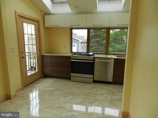 $3,500 | 743 Valley Forge Avenue, Lawrenceville, NJ 08648