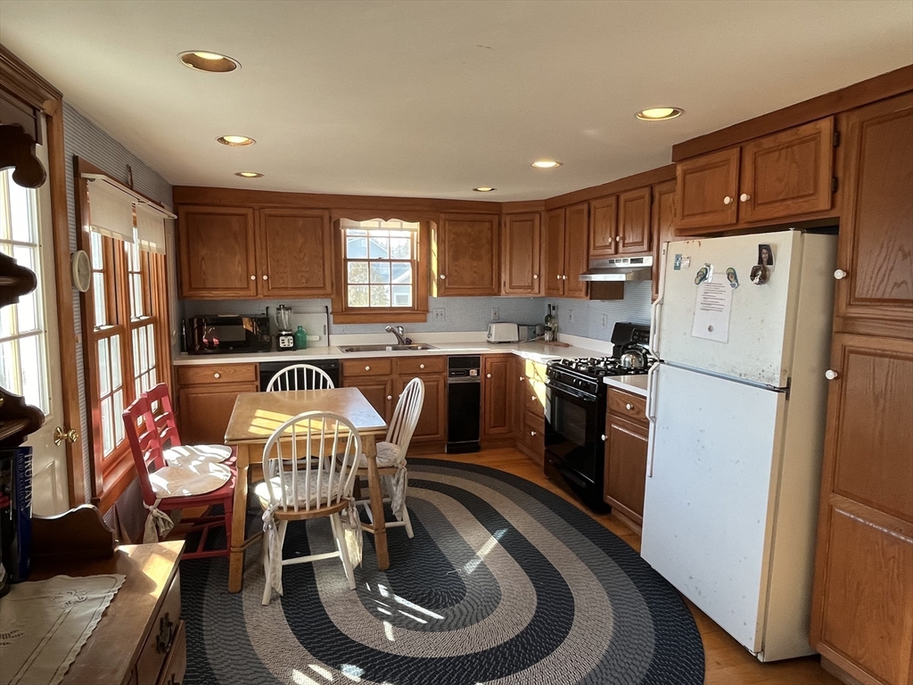 3 Sagamore Road, Unit WINTER Mattapoisett, MA 02739 - Photo 5 of 17