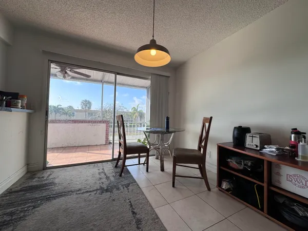 $1,900 | 1100 Southeast 4th Avenue, Unit 35, Deerfield Beach, FL 33441