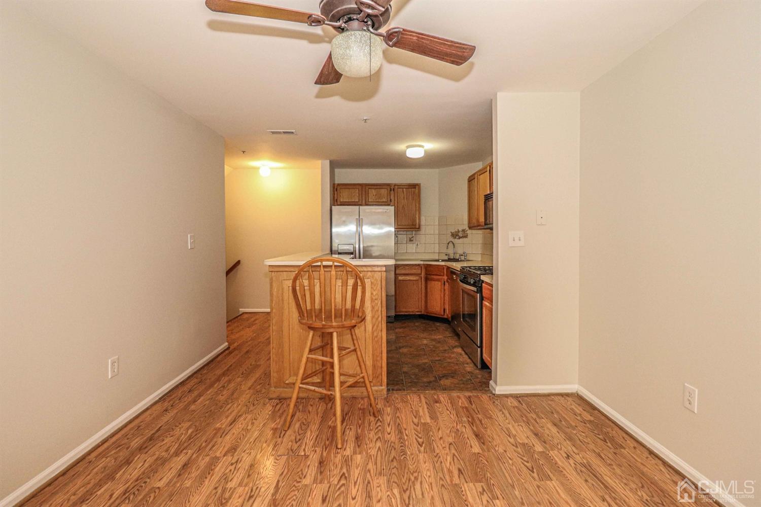 136 Prestwick Way Edison, NJ 08820 - Photo 10 of 33 Gallery Image 10