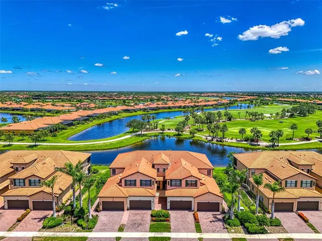 $435,000 | 10788 Tarflower Drive, Unit 201, Venice, FL 34293