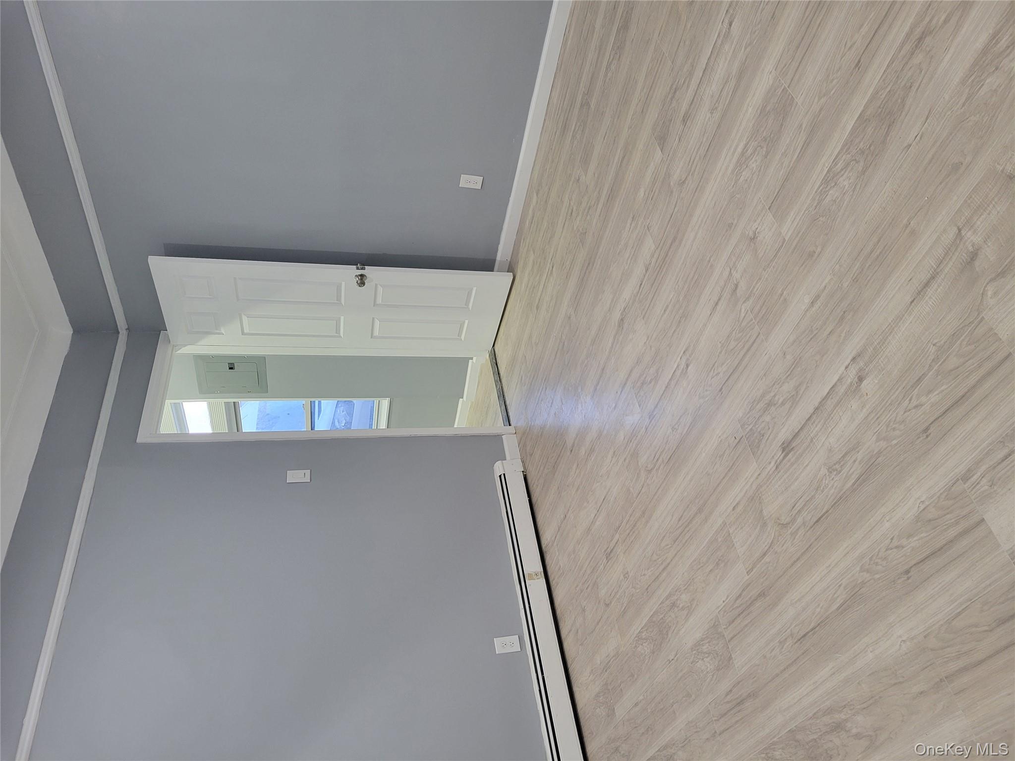 871 Throgs Neck Expressway, Unit 1 Bronx, NY 10465 - Photo 7 of 19 Living Room