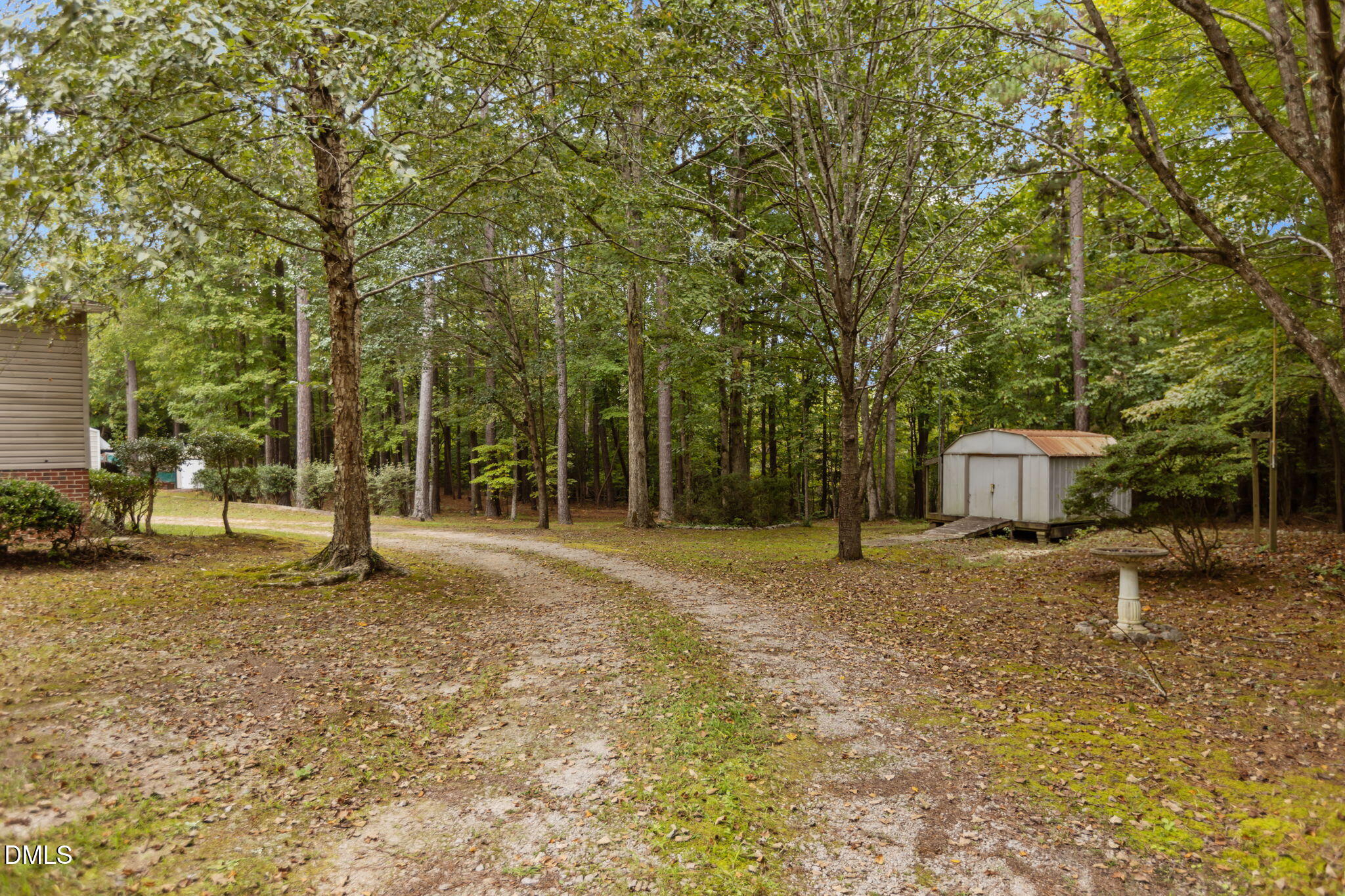 940 Richardson Road Zebulon, NC 27597 - Photo 3 of 54 Driveway