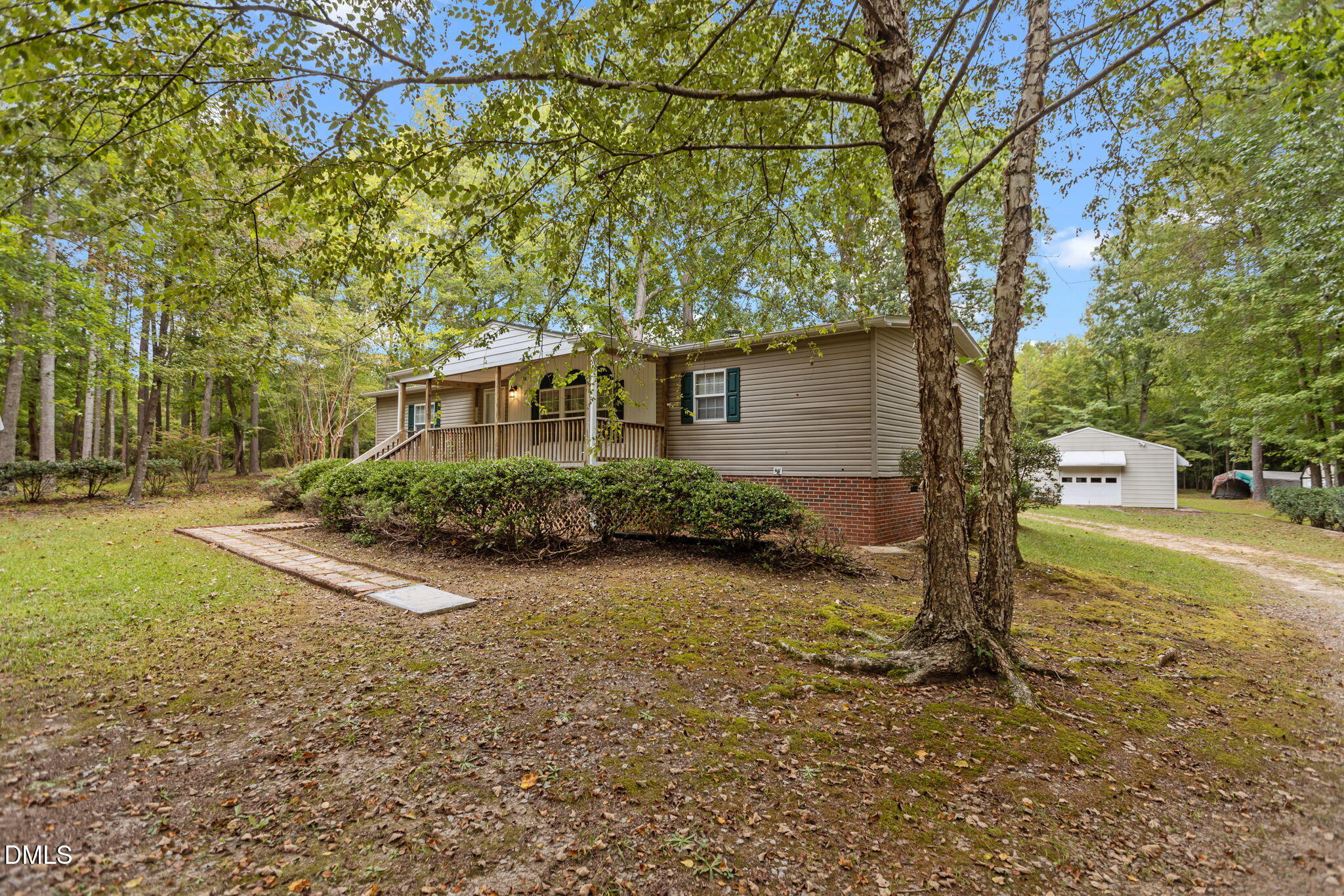 940 Richardson Road Zebulon, NC 27597 - Photo 4 of 54 Front View and Garage/Shop