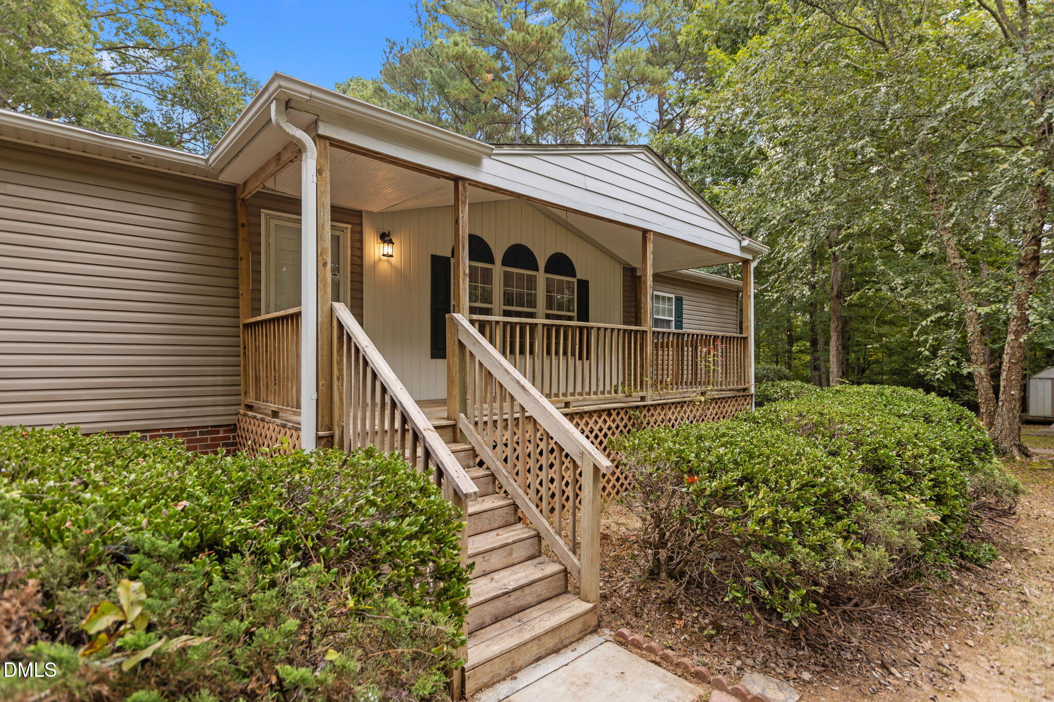 940 Richardson Road Zebulon, NC 27597 - Photo 6 of 54 Front Porch