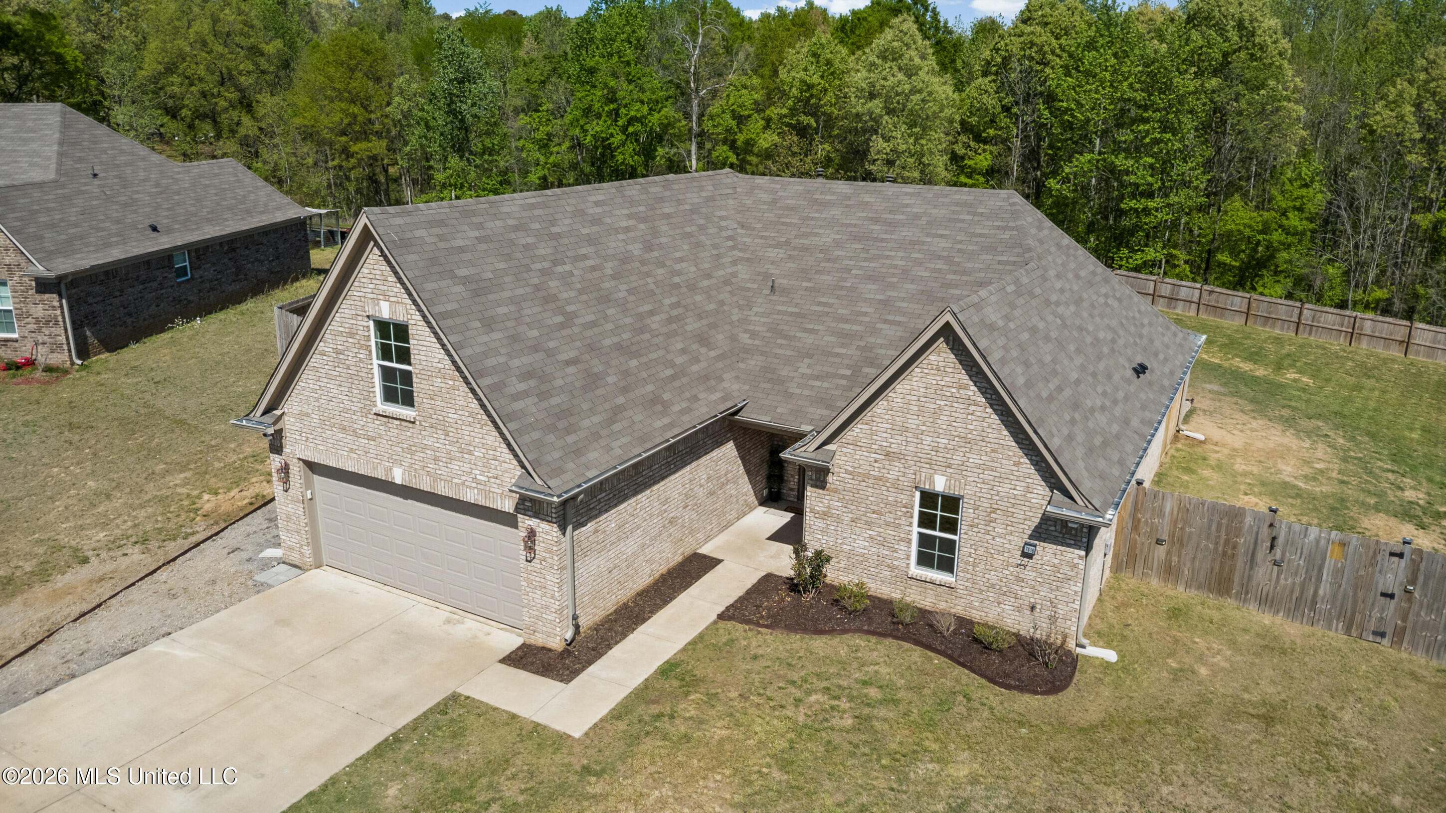 7616 Ridgefield Drive Horn Lake, MS 38637 - Photo 26 of 26 31_30-aerialfront
