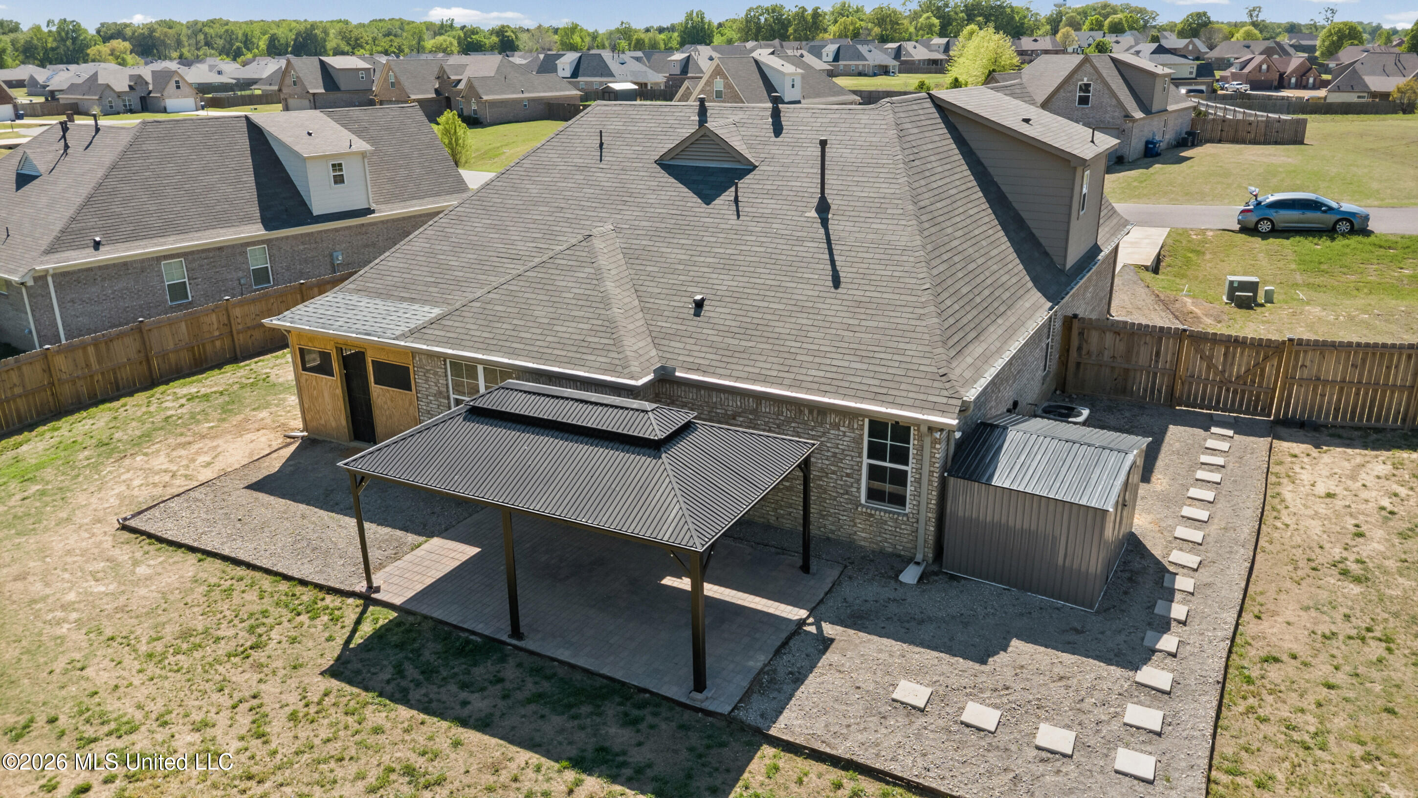 7616 Ridgefield Drive Horn Lake, MS 38637 - Photo 3 of 26 33_32-aerialbackhouse