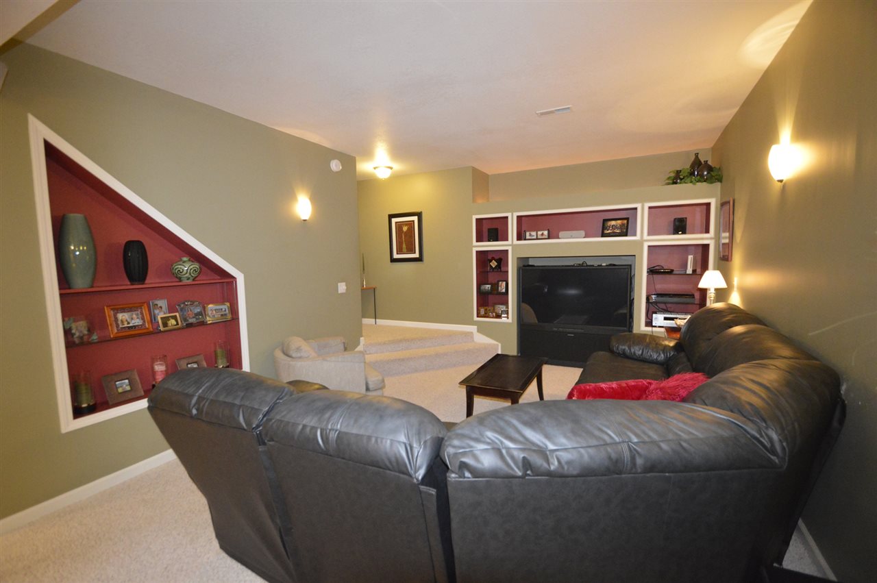 10820 Summer Chase Road Fort Wayne, IN 46818 - Photo 29 of 36 Gallery Image 29