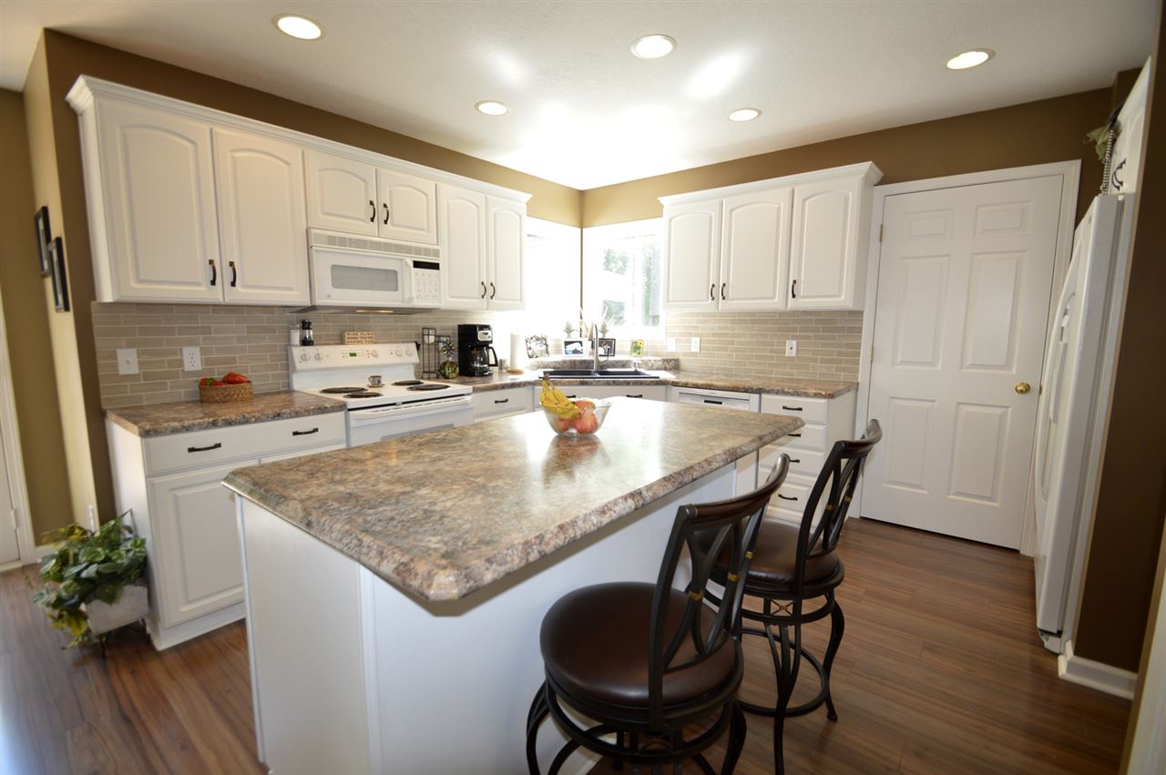 10820 Summer Chase Road Fort Wayne, IN 46818 - Photo 8 of 36 Gallery Image 8