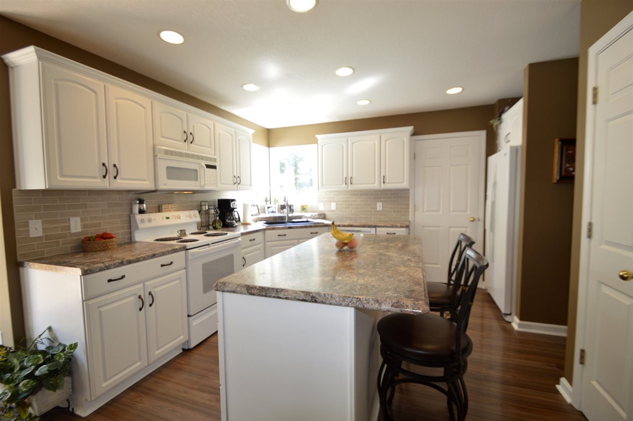 10820 Summer Chase Road Fort Wayne, IN 46818 - Photo 9 of 36 Gallery Image 9