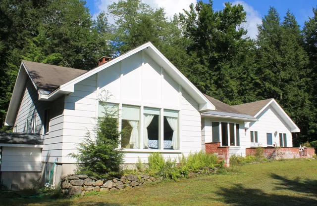 $750,000 | 7 Parker Street, Lincoln, NH 03251
