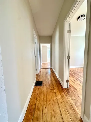 $2,200 | 299 Cedar Street, Unit 1, New Bedford, MA 02740