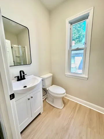 $2,200 | 299 Cedar Street, Unit 1, New Bedford, MA 02740